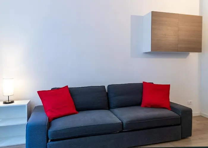 City Centre Apartment - 10 Minutes To Duomo - Free Wifi E Netflix