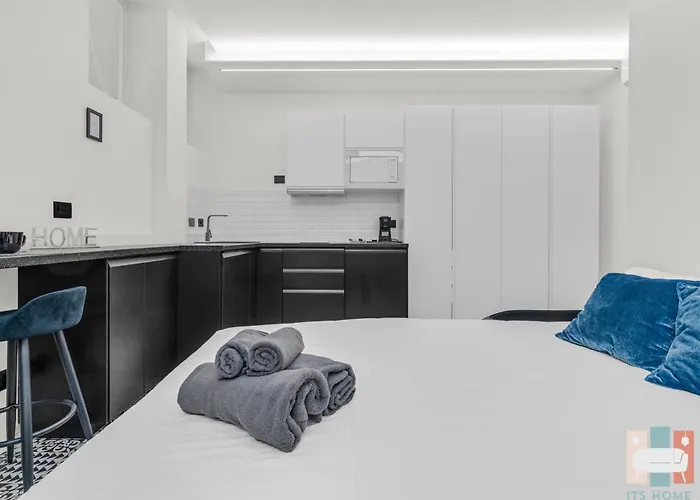 PAB60 -Crescenzago-Luxury Blue House